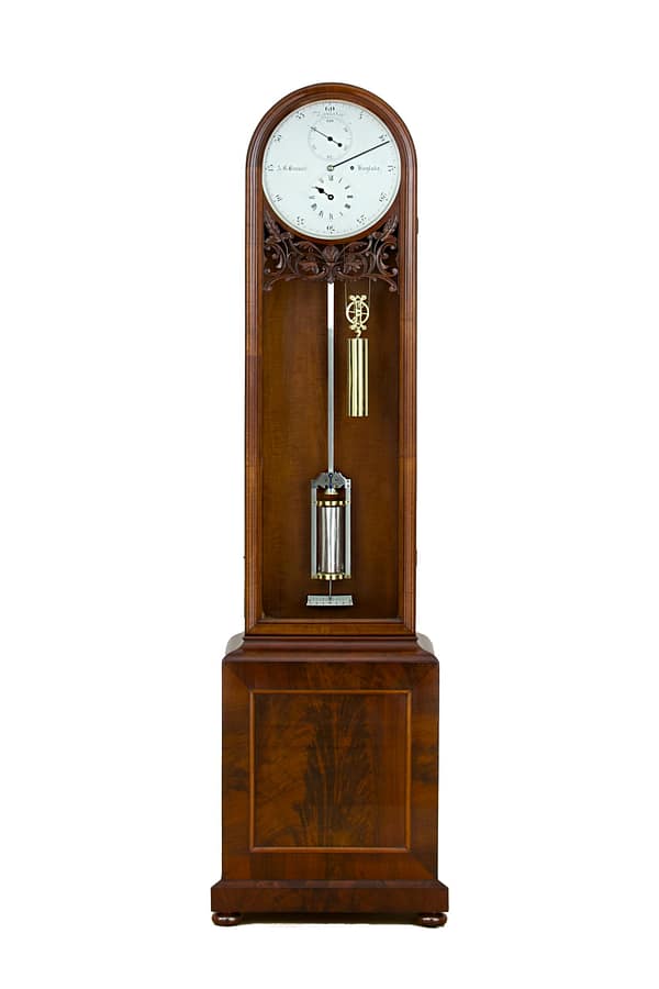 victorian-mahogany-floorstanding-regulator-longcase -clock image of a fine quality victorian flame mahogany jewellers shop regulator dating 1870