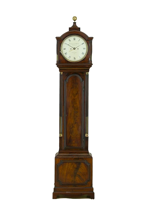 georgian-longcase-clock-handley-moore-london image of a fine quality mahogany georgian longcase clock by handley and moore of Lonon circa 1810