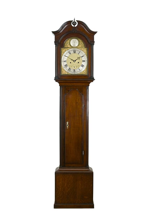 georgian-longcase-clock-hallifax-doncaster image of a fine quality oak cased georgian longcase clock with a brass dial and silvered chapter ring