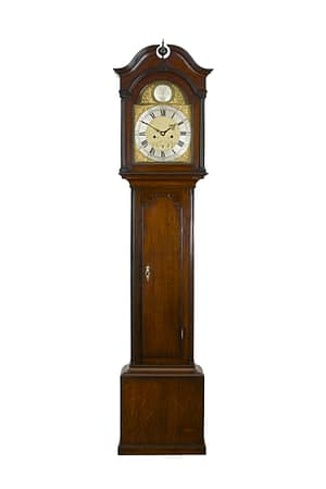 georgian-longcase-clock-hallifax-doncaster image of a fine quality oak cased georgian longcase clock with a brass dial and silvered chapter ring