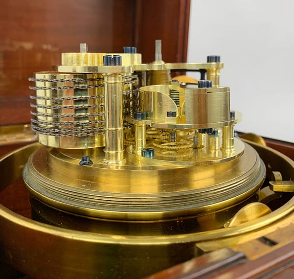 roskell-liverpool-eight-day-marine-chronometer-movement-detail image of the impressive 8 day marine chronometer movement