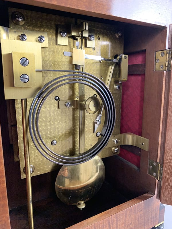 durden-london-mahogany-antique- bracket-clock-movement-side An image of the fully restored antique bracket clock movement with curled blued steel gong.
