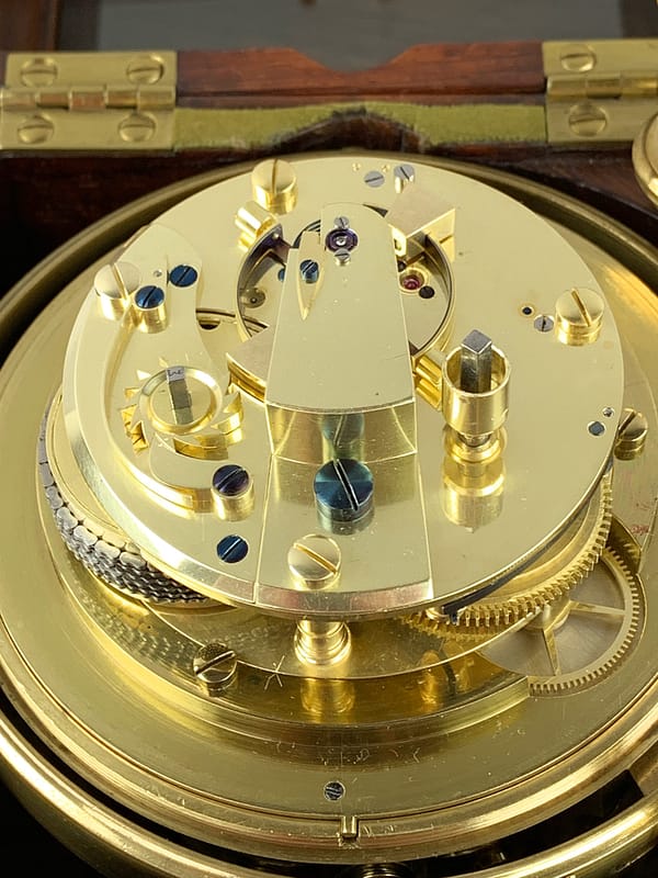 litherland-davies-liverpool-marine-chronometer-movement overhead image of the Liverpool antique chronometer balance