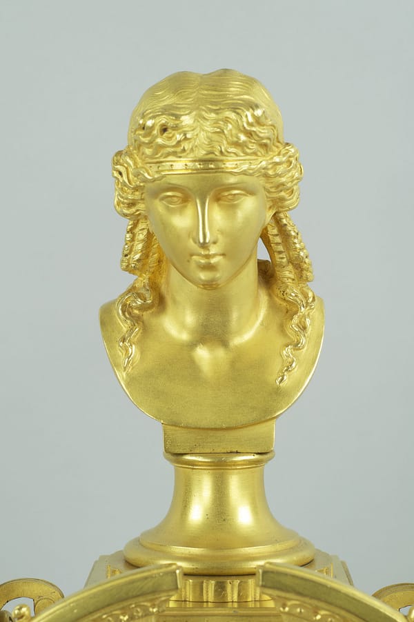 french-paris-ormolu-mantel-clock-head-detail Detail of the figurine casting to the top of the clock