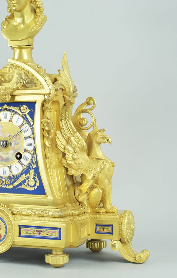 french-paris-ormolu-mantel-clock-griffin-detail Detail of the griffin case casting
